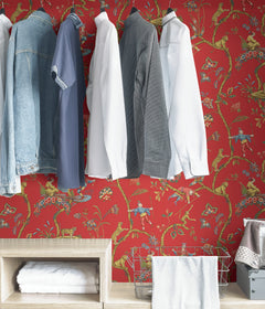 Chinoise Exotique P&S Wallpaper in a room setting