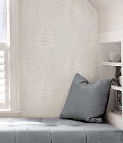 Foliate P&S Wallpaper in a room setting