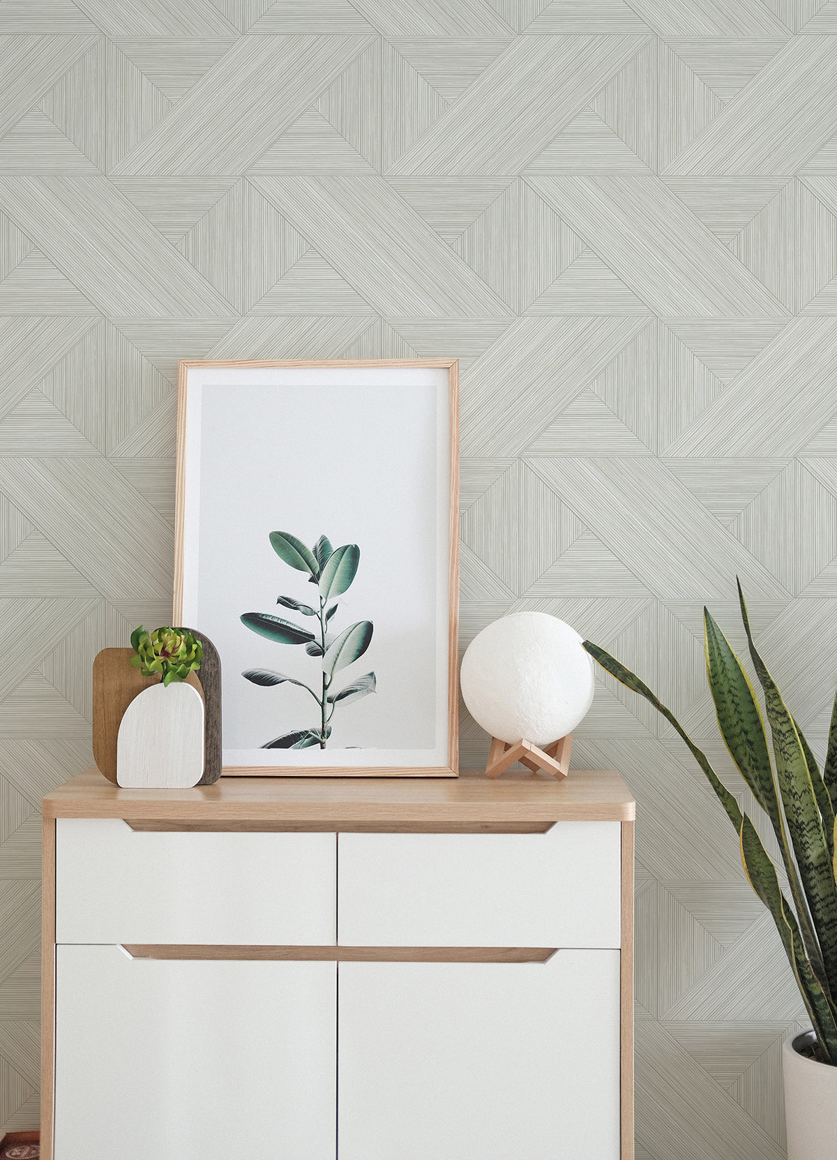 Weser P&S Wallpaper in a room setting