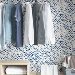 Bindu Peel and stick wallpaper in a room setting