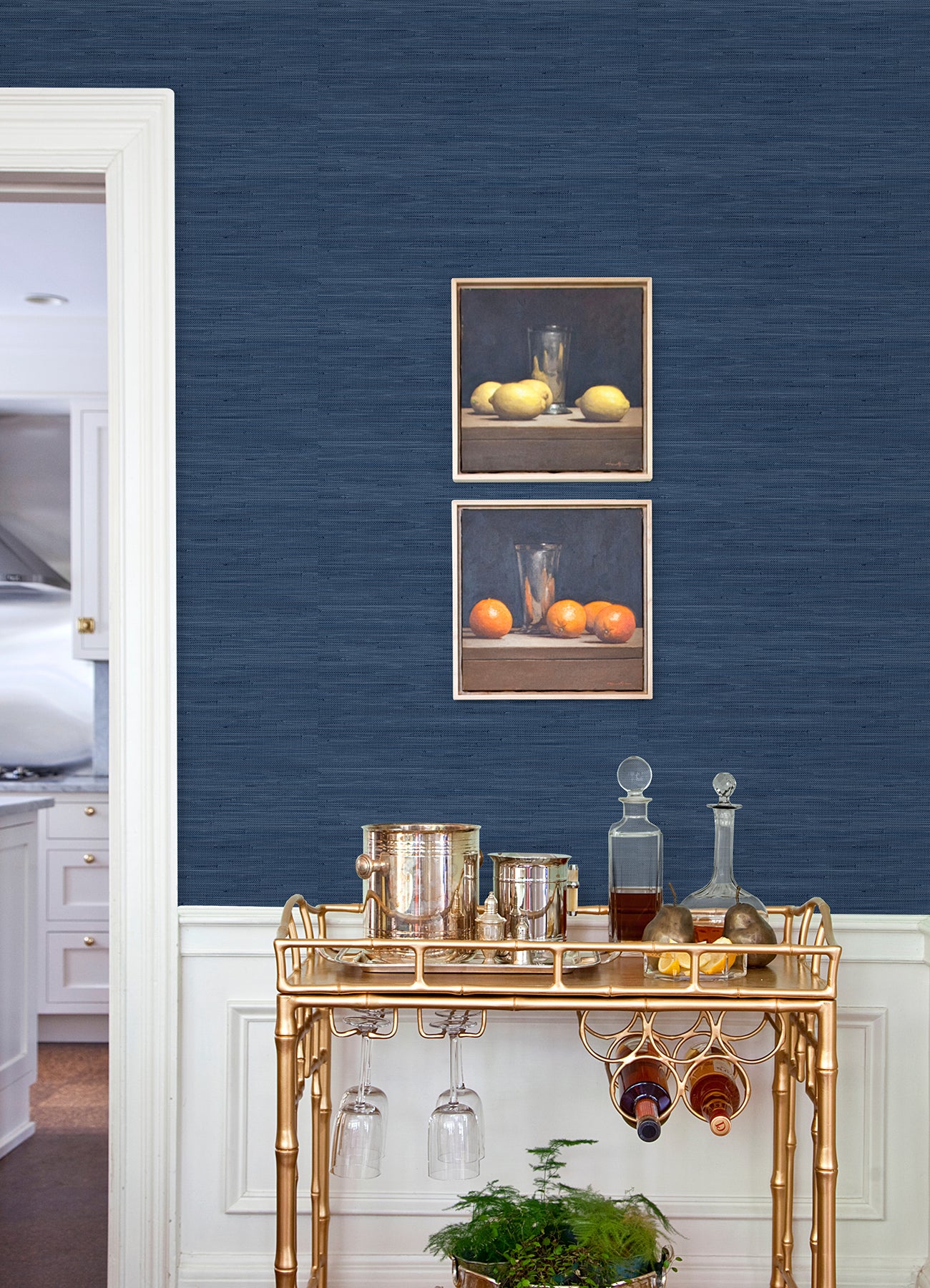 Classic Faux P&S Wallpaper in a room setting