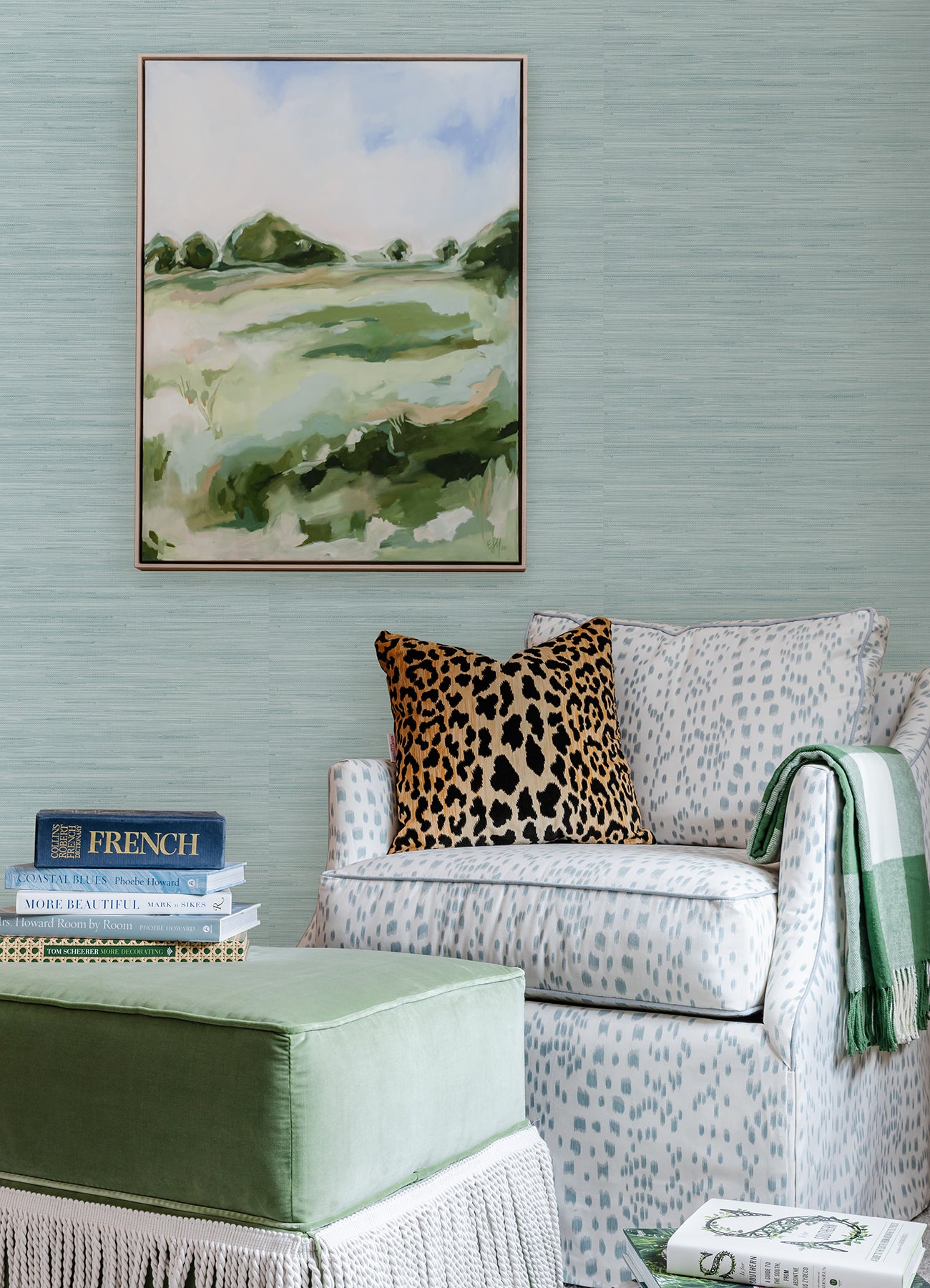Classic Faux P&S Wallpaper in a room setting