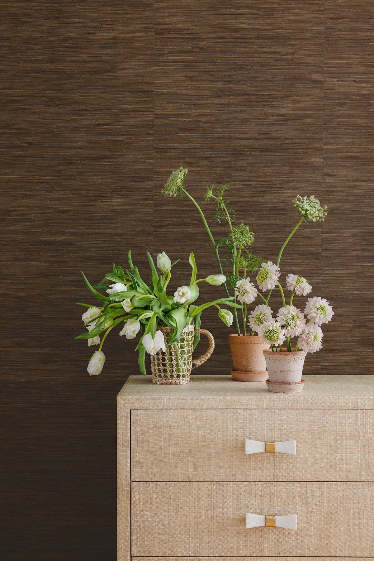 Classic Faux P&S Wallpaper in a room setting