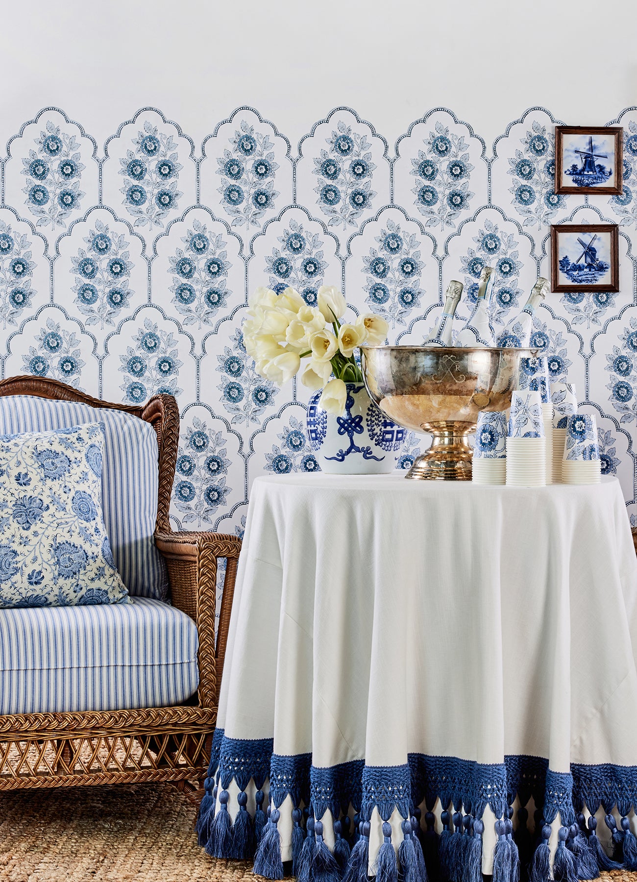 Floral Bazaar P&S Wallpaper in a room setting