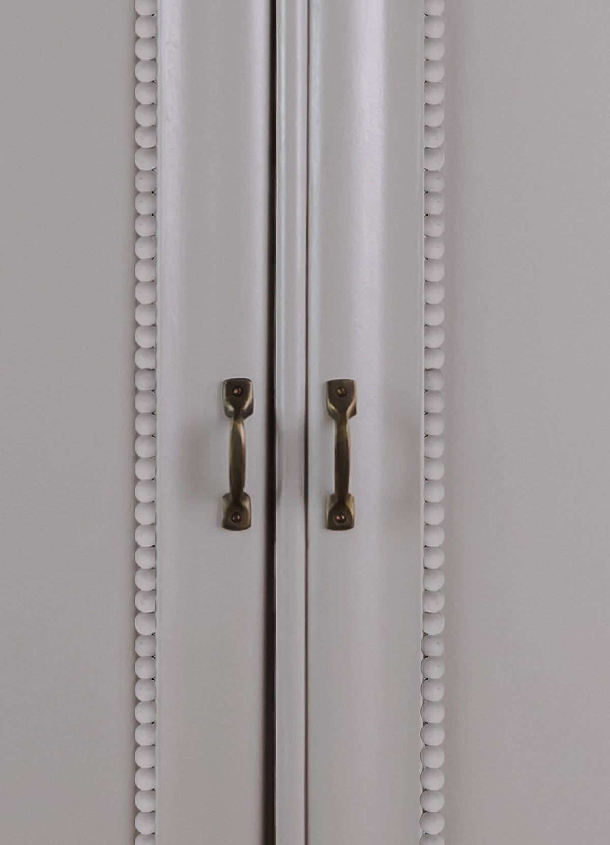 WPMT6391-moulding-room-scene-4